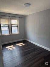 Building Photo - 1806 Deer Park Ave