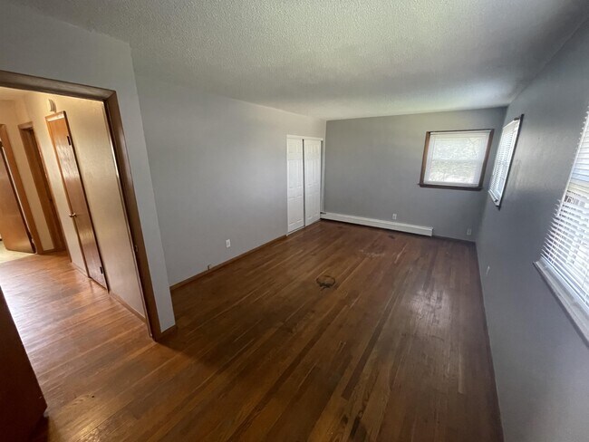 Foto del edificio - 1876 Murphy Woods Rd