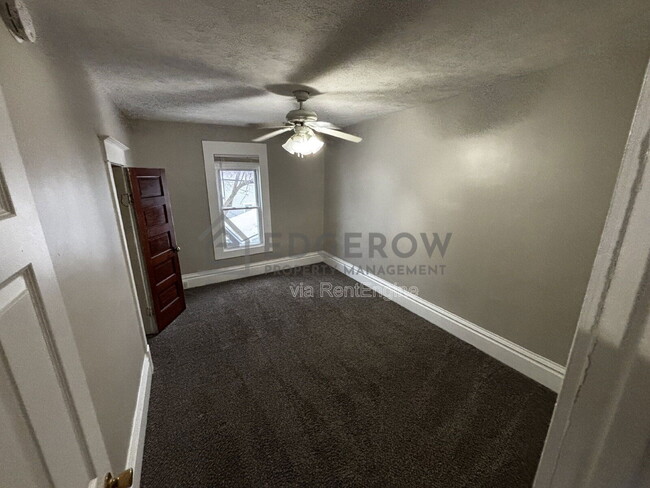 Foto del edificio - 742 Mc Reynolds Ave NW