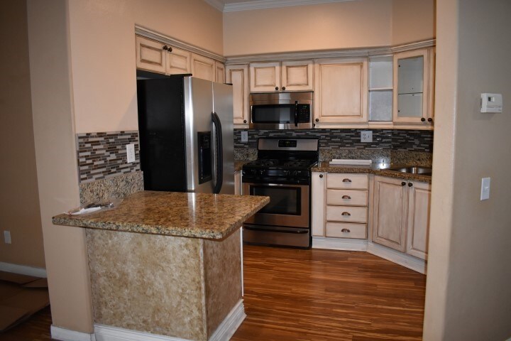 Foto principal - 450 N Horne St