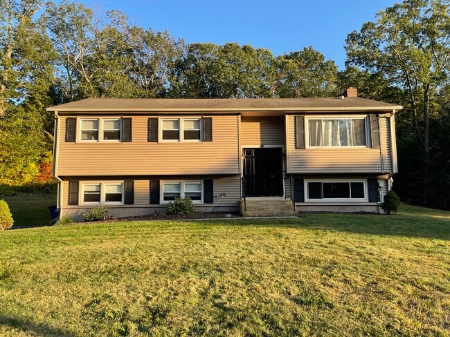 Building Photo - 20 Oxbow Dr