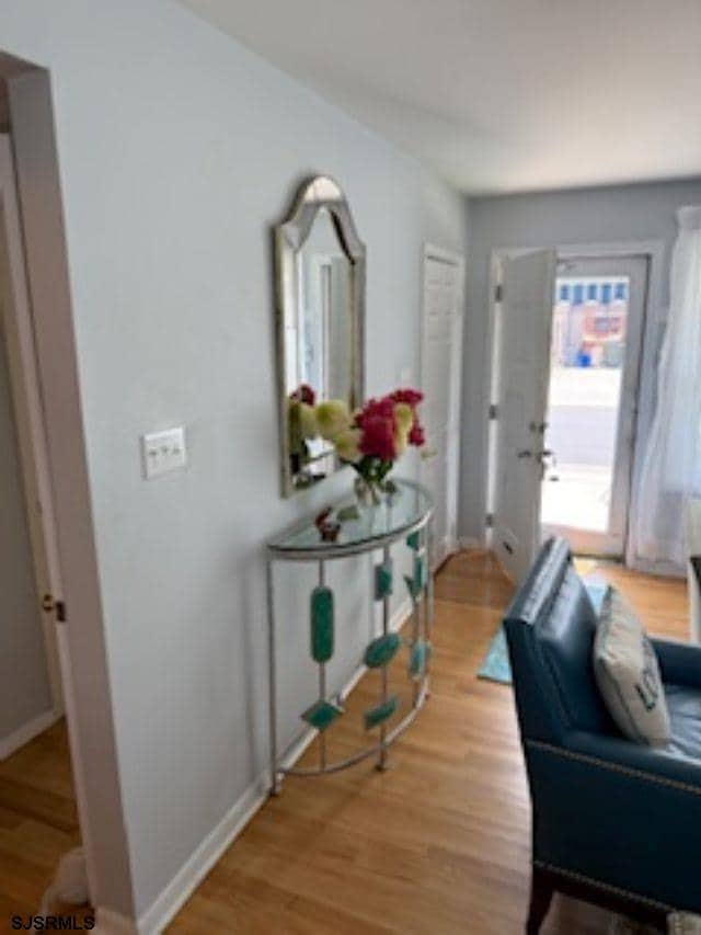Foto del edificio - 131 N Yarmouth Ave