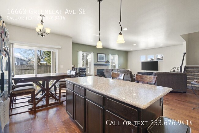 Foto del edificio - 16663 Greenleaf Ave SE