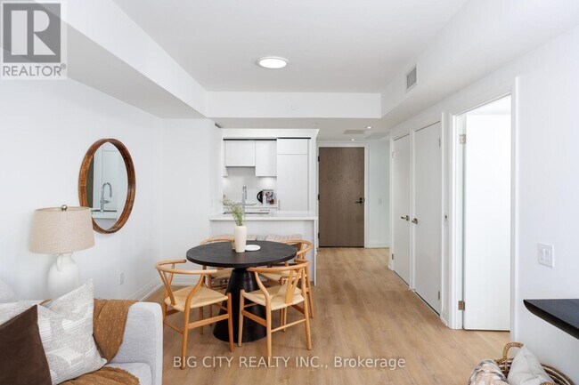 Photo du bâtiment - 36 Brentcliffe Rd