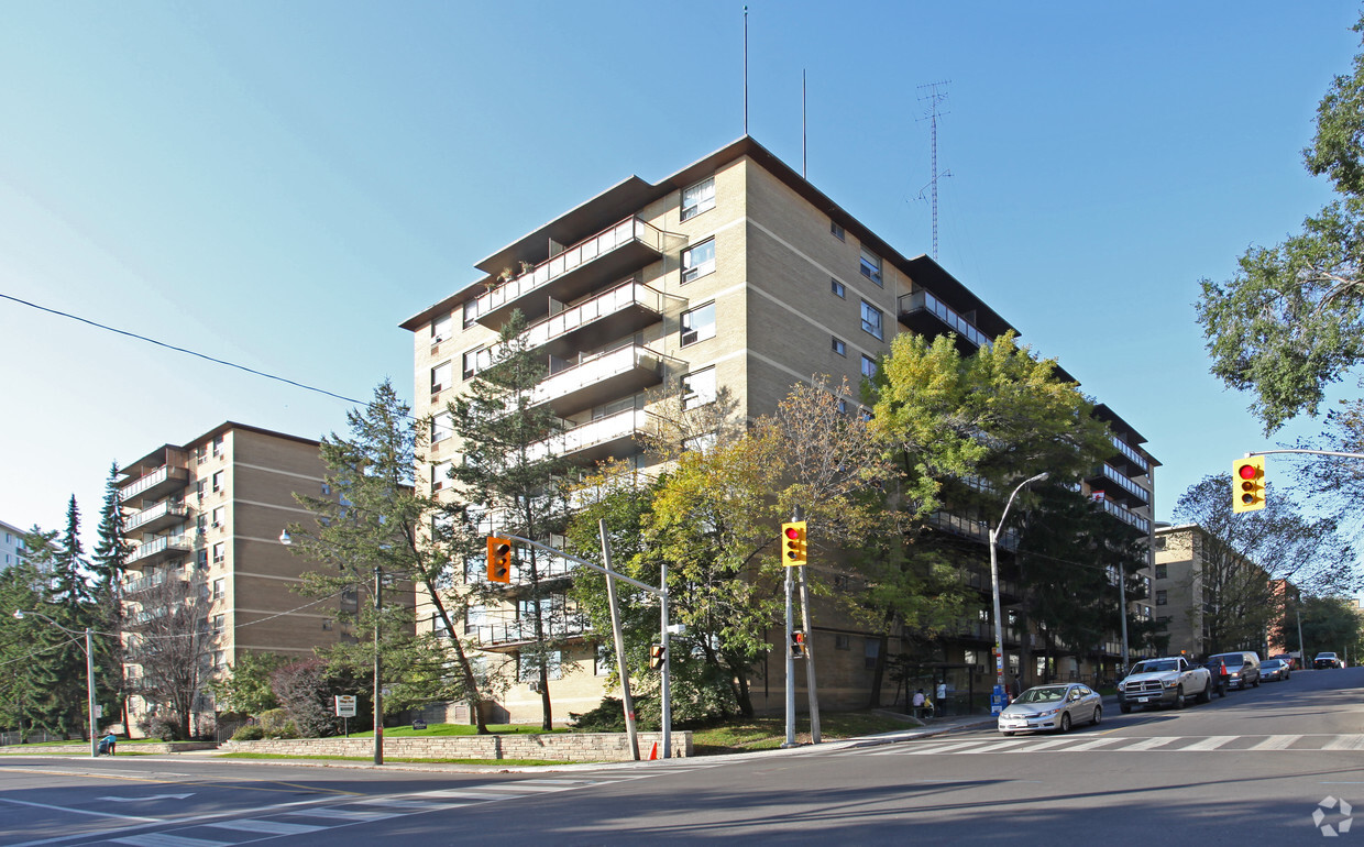 Primary Photo - Village Park Apartments