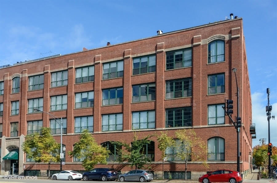 Primary Photo - 1727 S Indiana Ave