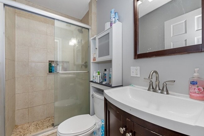 Building Photo - Amazing Missing Hill 4 Bed - 2 Bath
