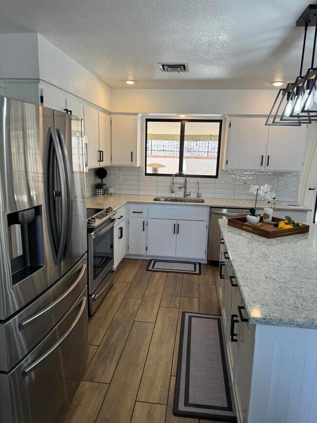 Foto del edificio - 2159 W Terrace Dr