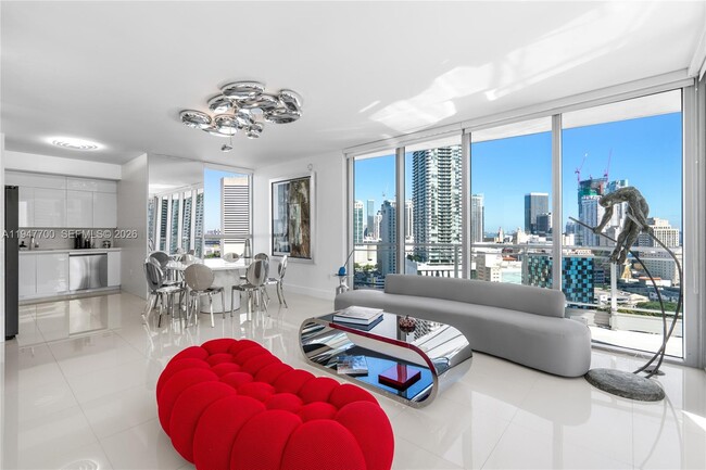 Foto del edificio - 90 SW 3rd St