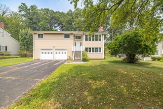 Building Photo - 37 Windsor Ln