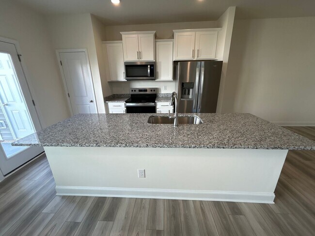 Foto del edificio - New Construction 3 Bed / 2.5 Bath Townhous...
