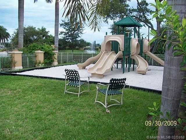 Foto del edificio - 4946 Leeward Ln
