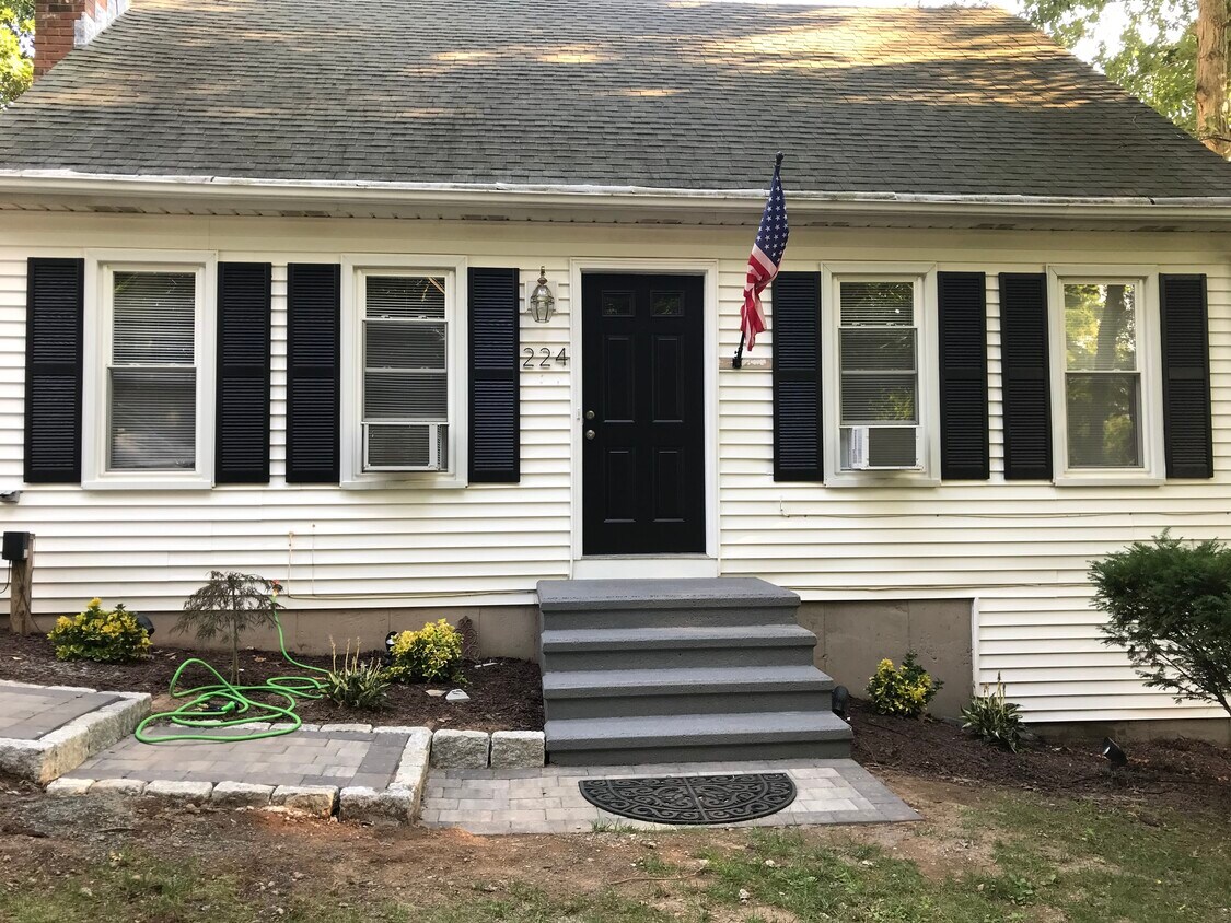 224 Anns Farm Rd, Hamden, CT 06518 House Rental in Hamden, CT