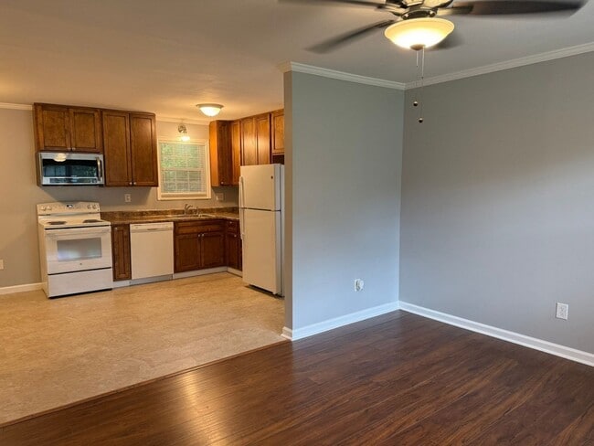 Foto del edificio - Beautiful 3 Bedroom House in West Knoxville