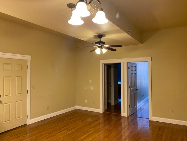 Unit "B: Living area - 216 E Main St