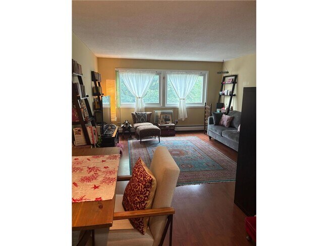 Foto del edificio - 2616 Harriet Ave