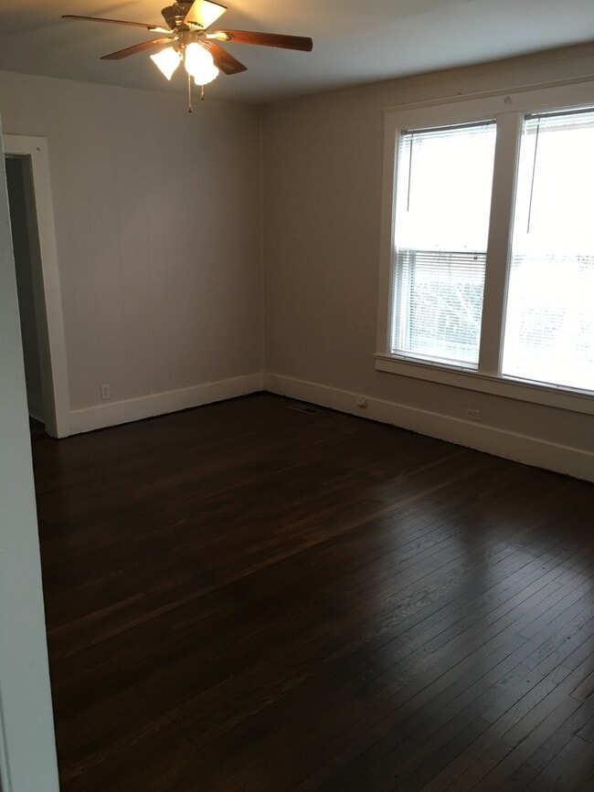 Building Photo - 5107a Kentucky Ave