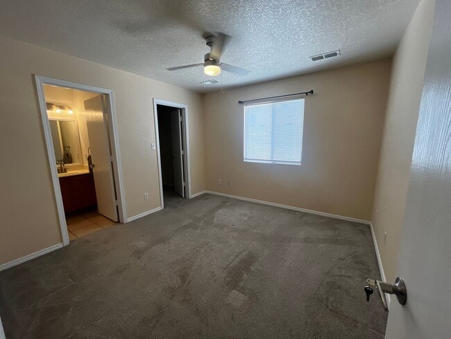 Building Photo - COMING SOON! Charming 2 Bedroom 2 Bathroom...