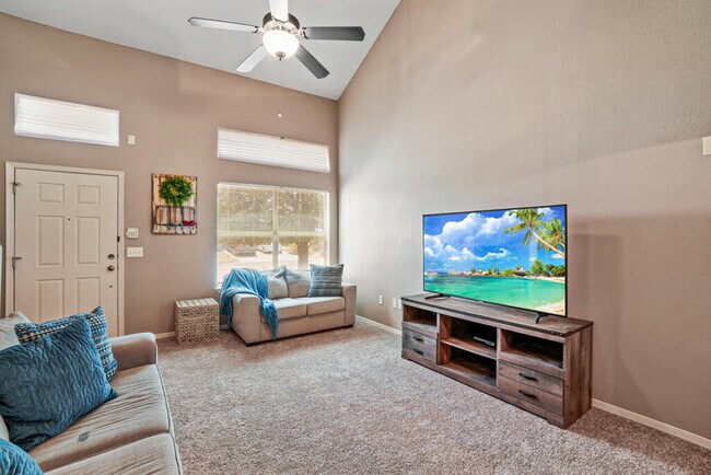 Foto del edificio - 5905 Redstone Mesa Ct
