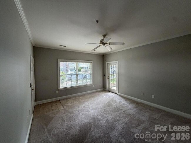 Building Photo - 21230 Hickory St