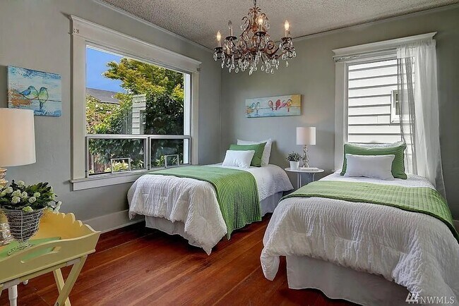 Foto del edificio - 902 N 77th St