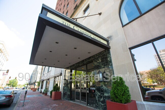 Foto del edificio - 109 N Main St