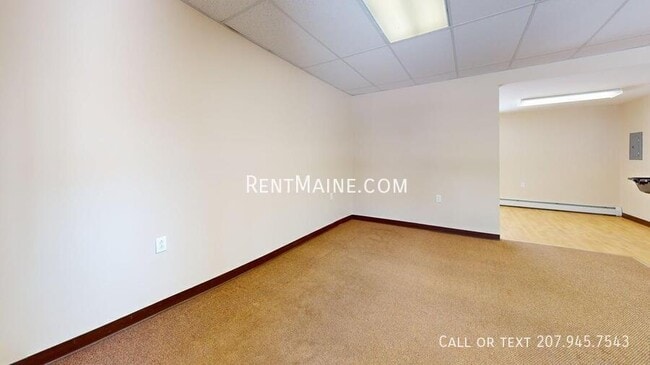 Building Photo - 109 Main Rd N