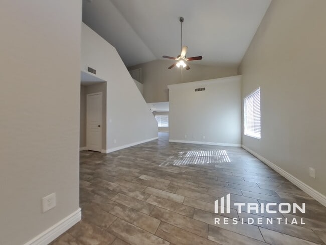 Building Photo - 1447 S 231st Lane Buckeye AZ
