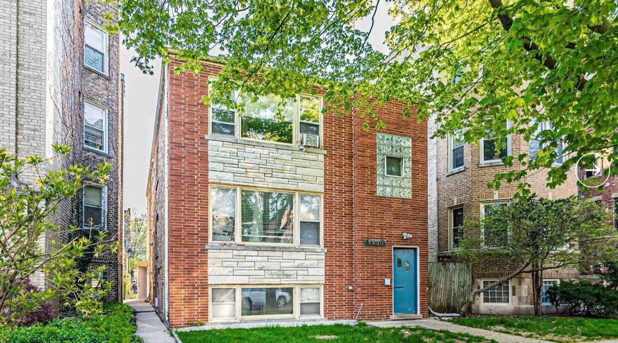 Foto principal - 7530 N Oakley Ave