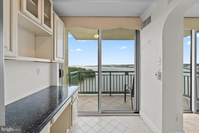 Foto del edificio - 501 Slaters Ln