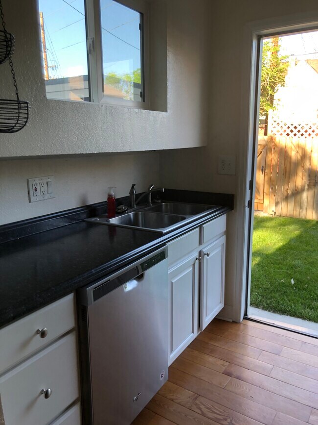 Foto del edificio - 208 S Lincoln St