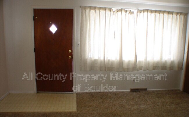 Building Photo - 1531 Lashley St