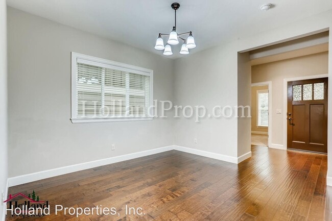 Building Photo - 4 br, 2.5 bath House - 16979 NW Reuben Ln