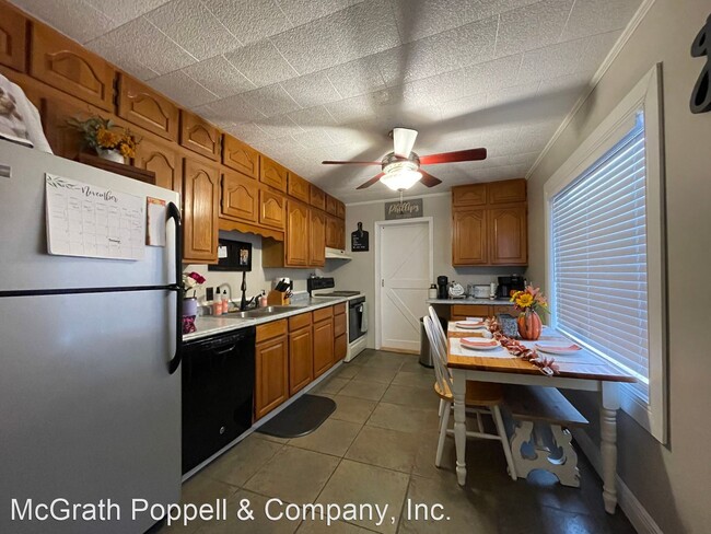 Building Photo - 2 br, 1 bath House - 111 Garland Ave