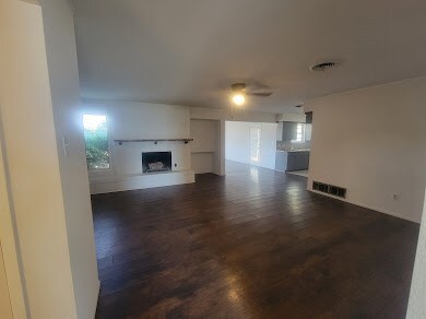 Foto del edificio - 2701 Verde Ave