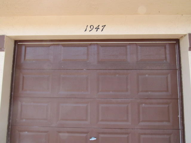Building Photo - 1947  Alamanda Way