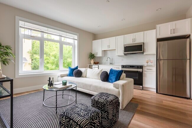 Foto del edificio - 394 McGrath Hwy