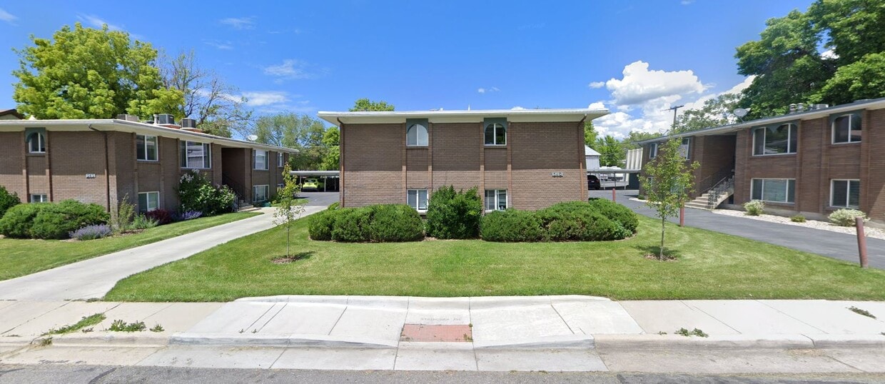 Primary Photo - 549 E Stringham Ave