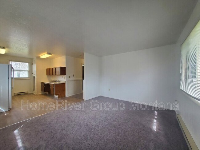 Building Photo - 1320 Byron St