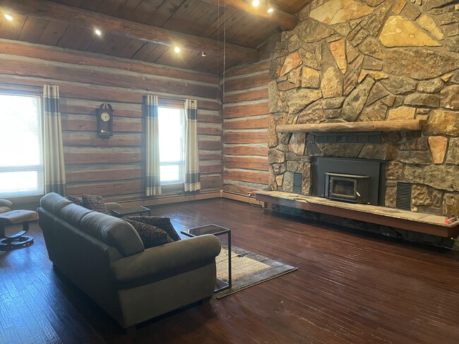 Building Photo - 2921 US-87