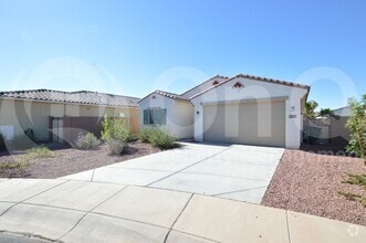 Building Photo - 3115 Medallion Ct