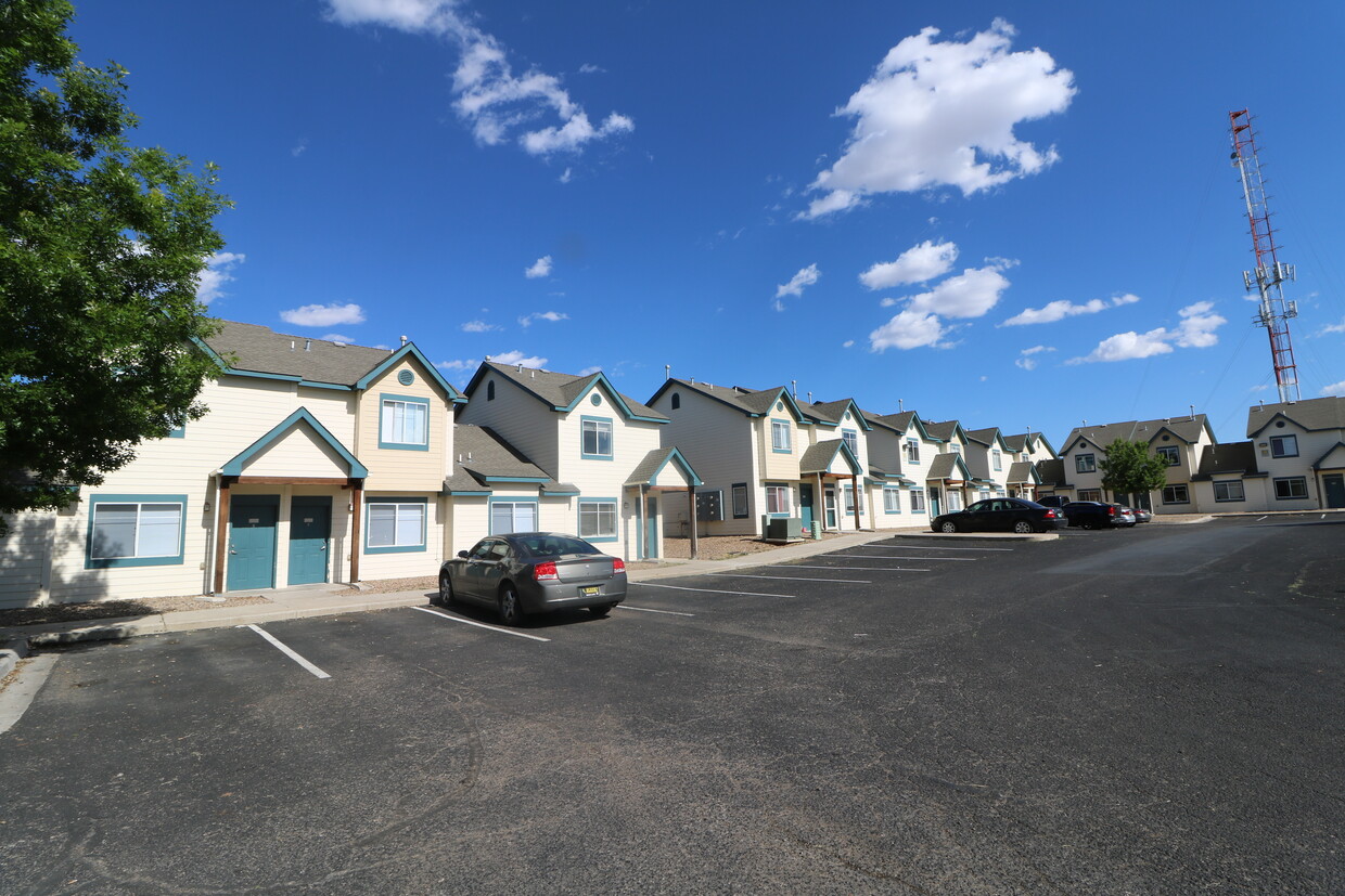 Parkside Village Apartments - 1100 Sycamore St Clovis, NM | Apartments.com