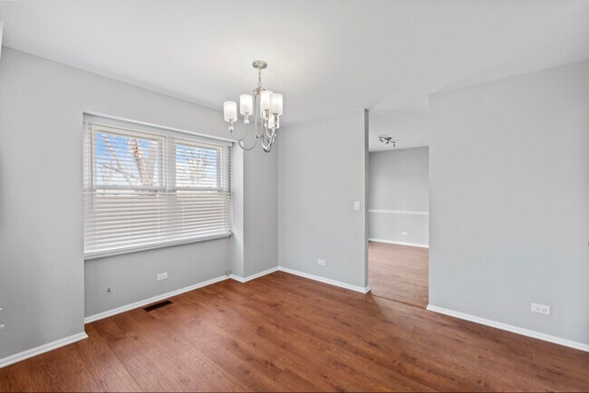 Building Photo - 448 Thorndale Ct