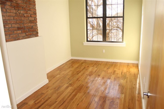 Foto del edificio - 1251 Jefferson Ave