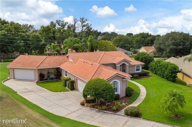 Foto principal - 11909 Cypress Landing Ave