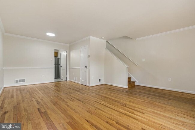 Building Photo - 9003 Manchester Rd