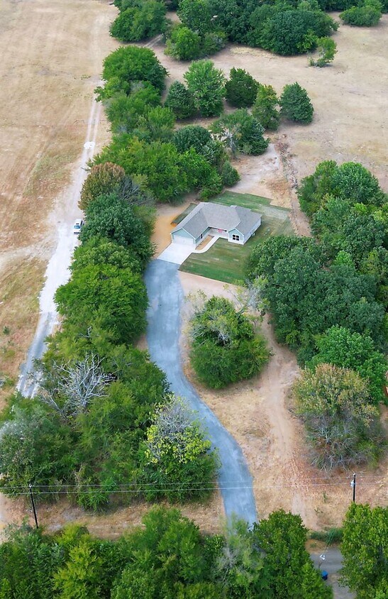 Primary Photo - Private 2-Acre Retreat | Custom Home | Gat...