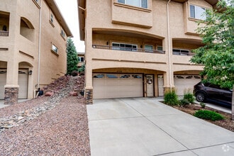 Building Photo - 4759 Iron Horse Villas Point