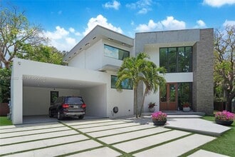 Building Photo - 56 Samana Dr