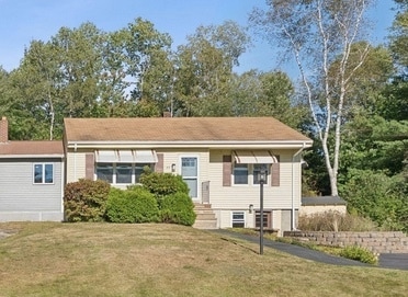 Building Photo - 45 Emery St